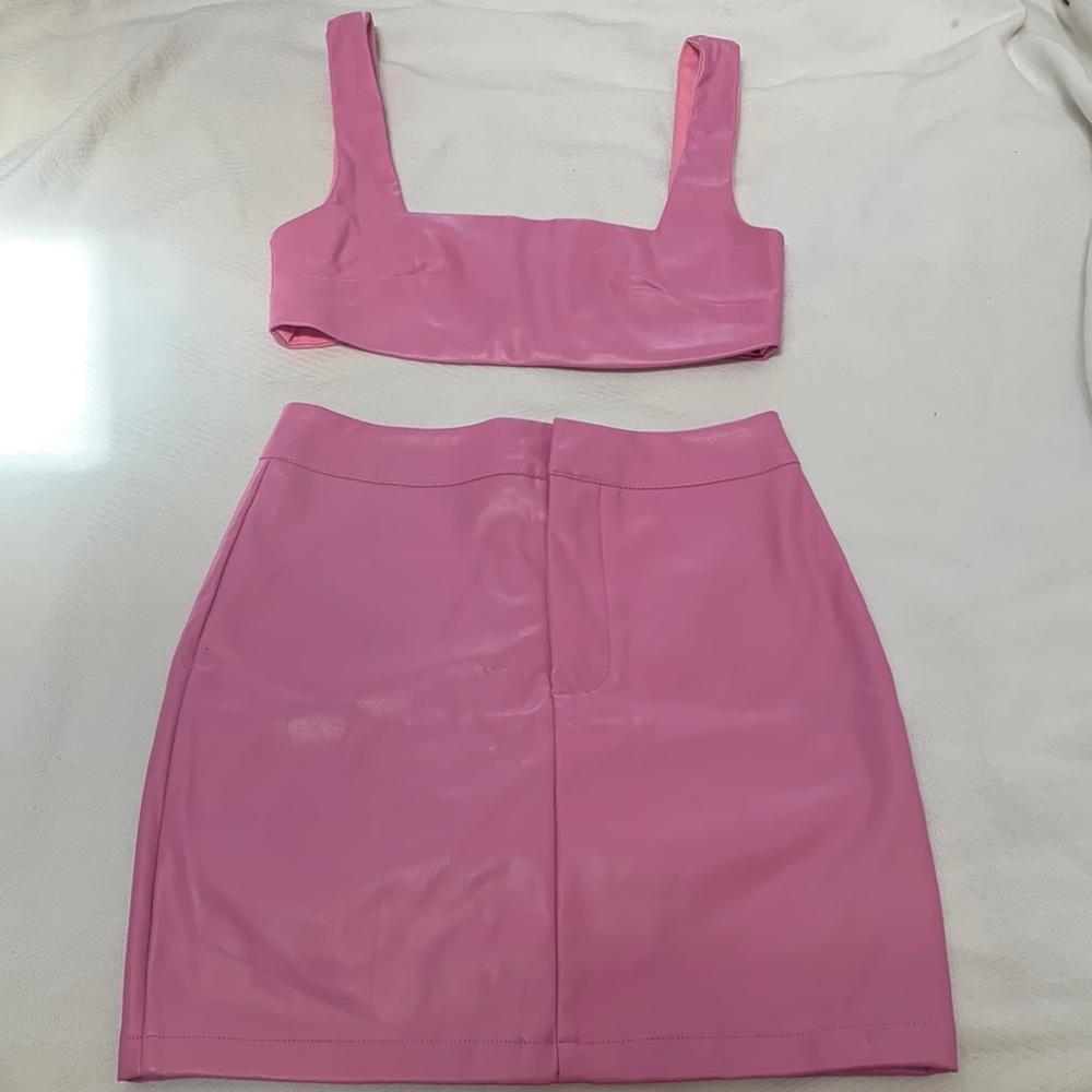 Faux leather pink set
